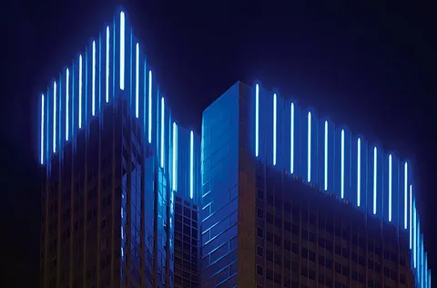 đèn linear light mặt dựng